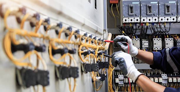 Professional Electrician technician working in Wakefield, VA